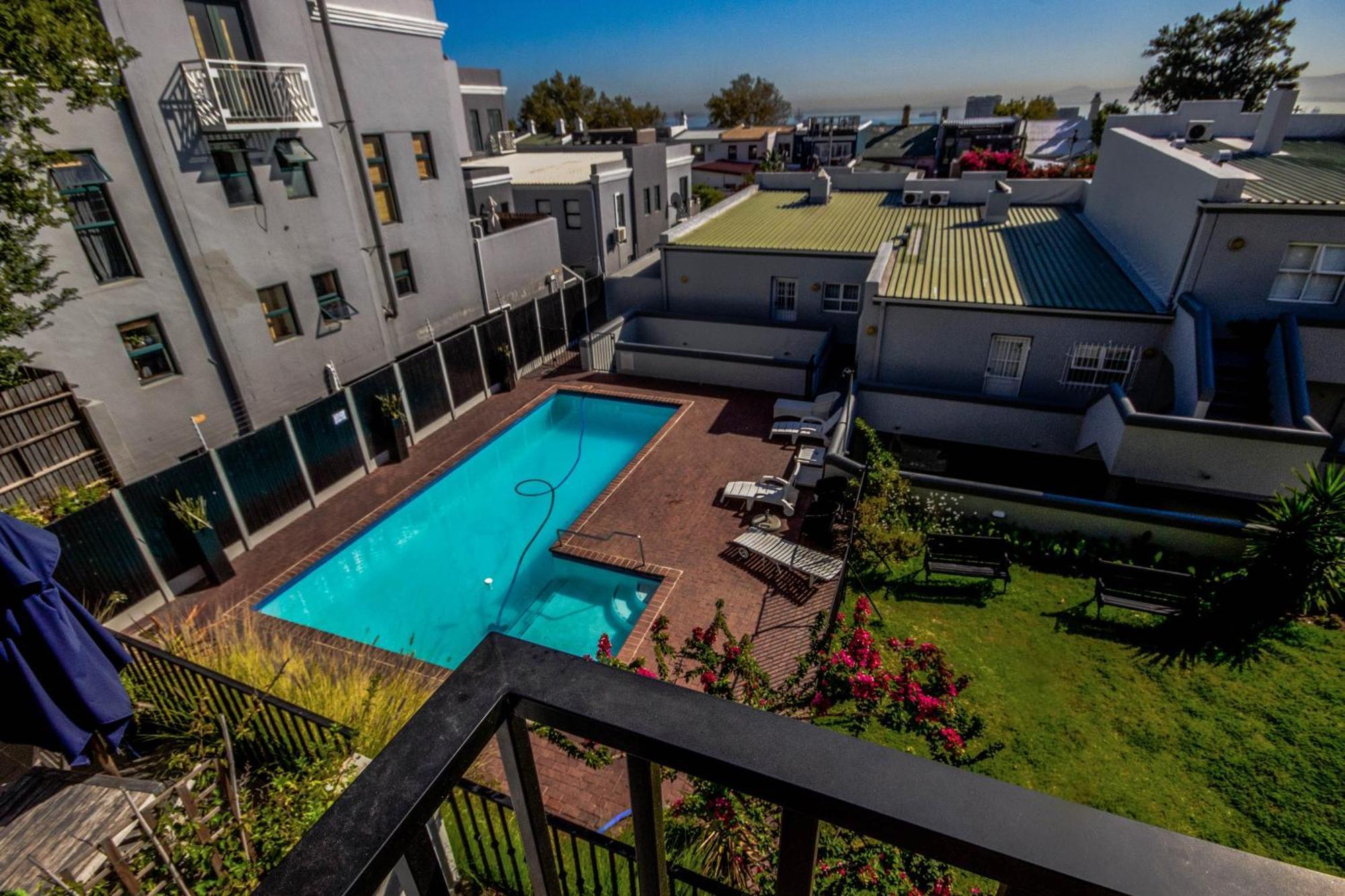 Apartamento Stylish 3-bedroom Retreat In Your Ideal Vacation Getaway Cidade Do Cabo
